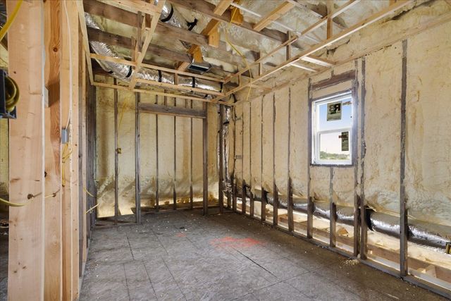 2463 County Road, Savoy, TX 75479