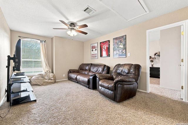2214 LAKELINE DR, New Braunfels, TX 78130