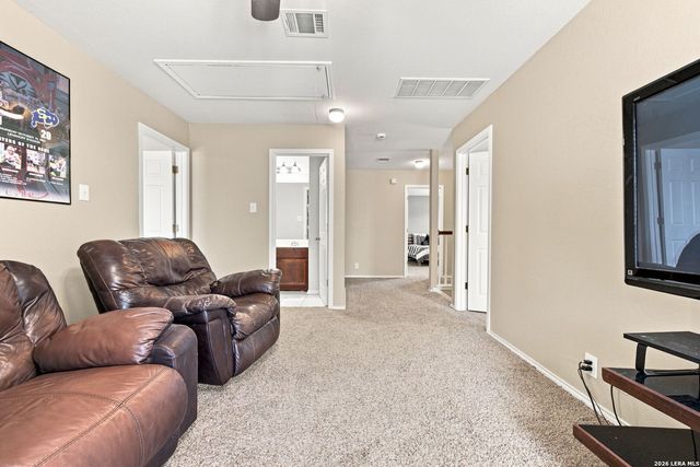 2214 LAKELINE DR, New Braunfels, TX 78130