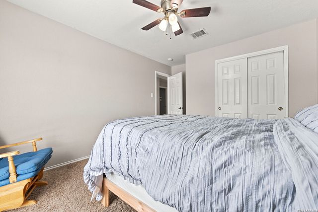 2214 LAKELINE DR, New Braunfels, TX 78130
