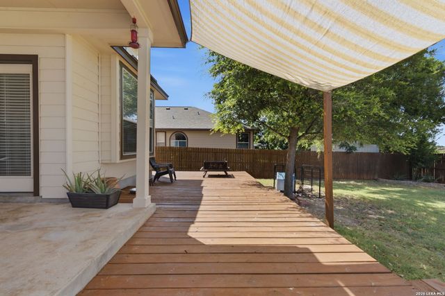 2214 LAKELINE DR, New Braunfels, TX 78130
