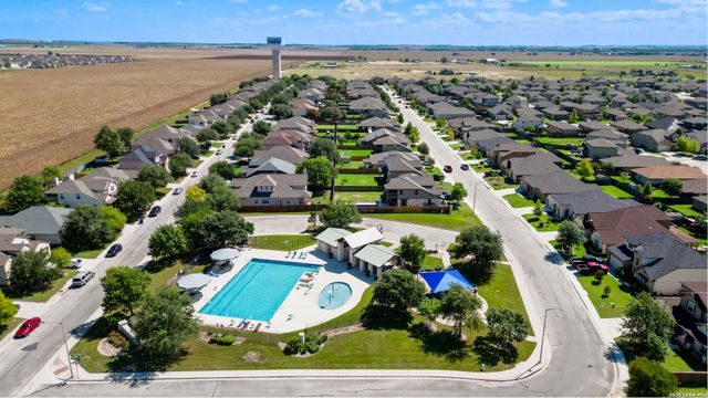 2214 LAKELINE DR, New Braunfels, TX 78130