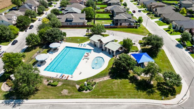 2214 LAKELINE DR, New Braunfels, TX 78130