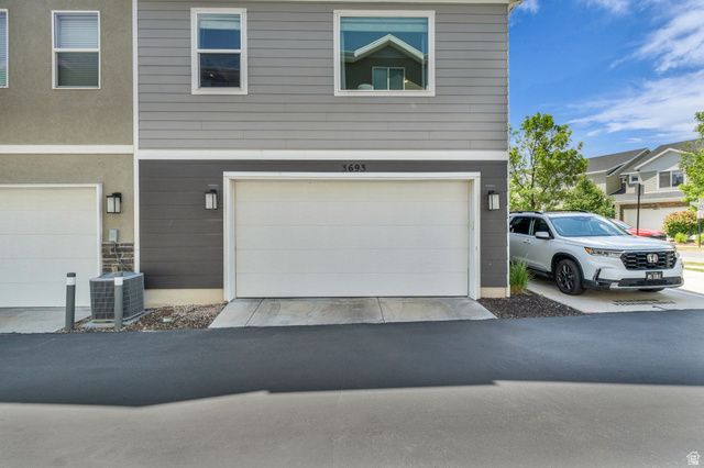 3693 W SUNRISE SKY LN, South Jordan, UT 84009
