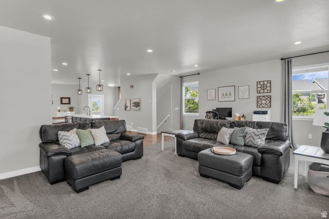 3693 W SUNRISE SKY LN, South Jordan, UT 84009