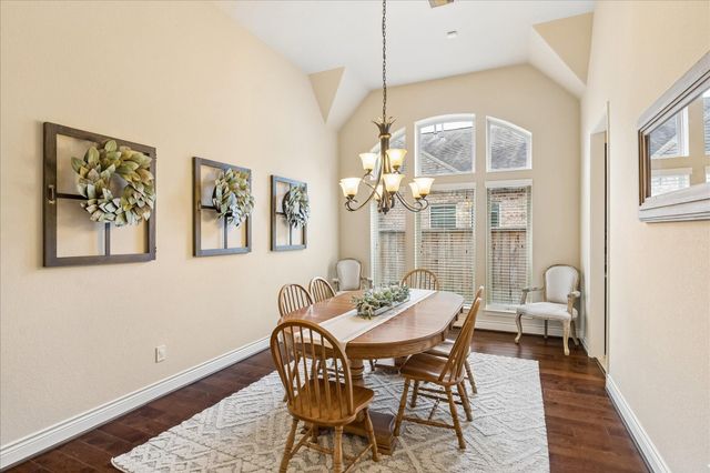 116 Wade Pointe Drive, Montgomery, TX 77316