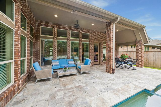 116 Wade Pointe Drive, Montgomery, TX 77316