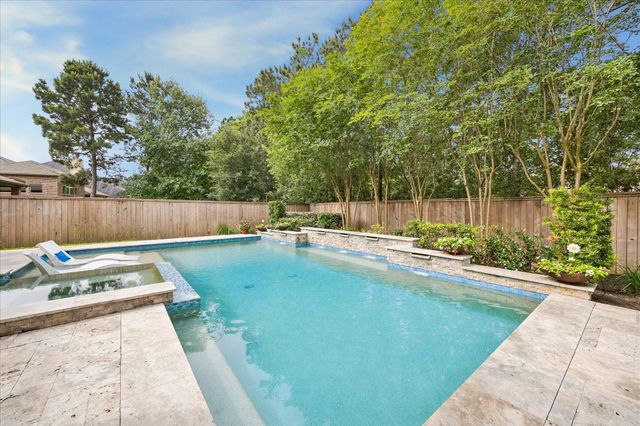 116 Wade Pointe Drive, Montgomery, TX 77316