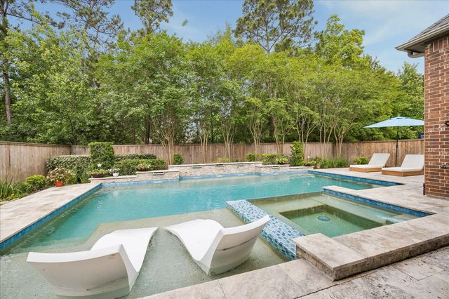 116 Wade Pointe Drive, Montgomery, TX 77316