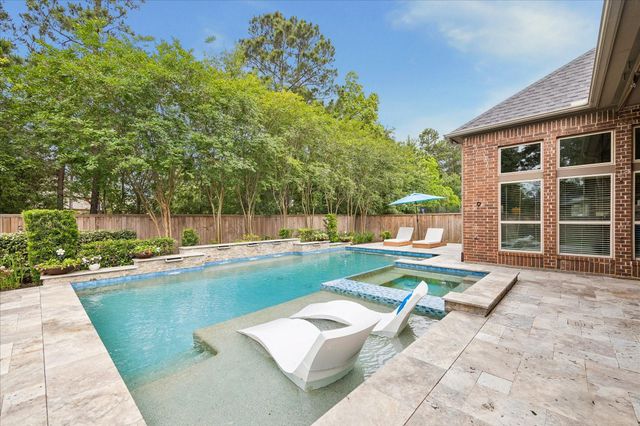 116 Wade Pointe Drive, Montgomery, TX 77316