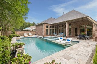 116 Wade Pointe Drive, Montgomery, TX 77316