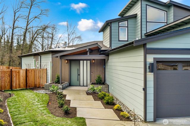 10035 NE 196th. Place, Bothell, WA 98011