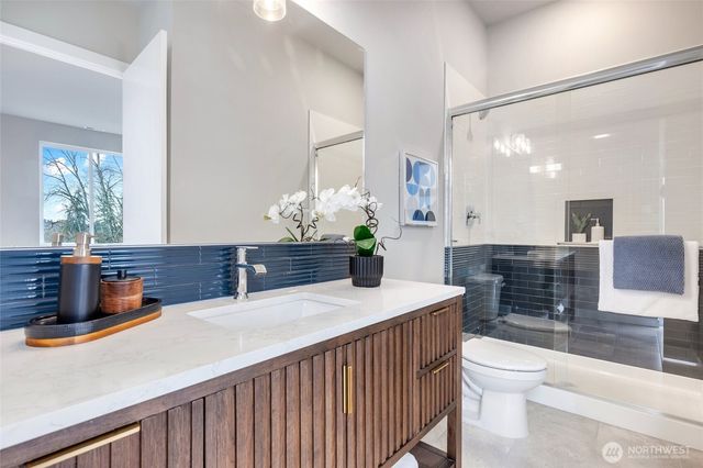 10035 NE 196th. Place, Bothell, WA 98011