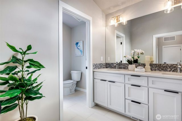 10035 NE 196th. Place, Bothell, WA 98011