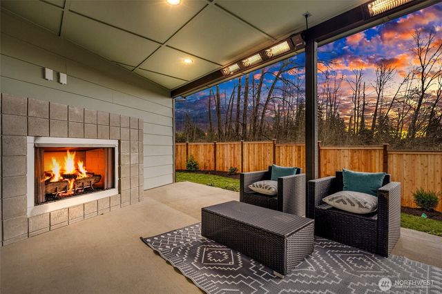 10035 NE 196th. Place, Bothell, WA 98011