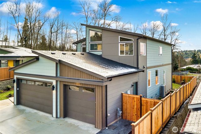 10035 NE 196th. Place, Bothell, WA 98011