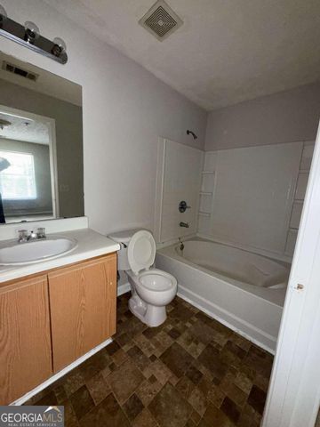 2203 Par Three Way, Lithonia, GA 30038