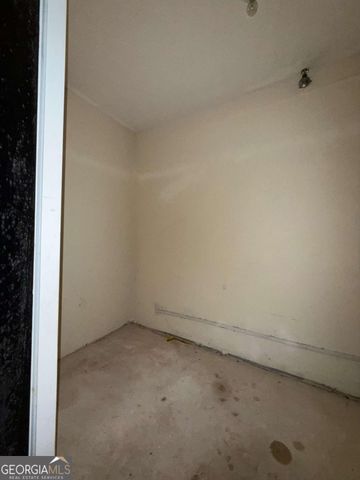 2203 Par Three Way, Lithonia, GA 30038