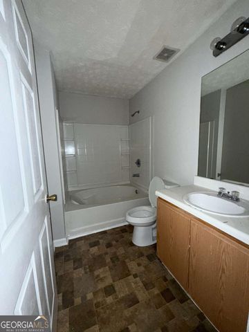 2203 Par Three Way, Lithonia, GA 30038