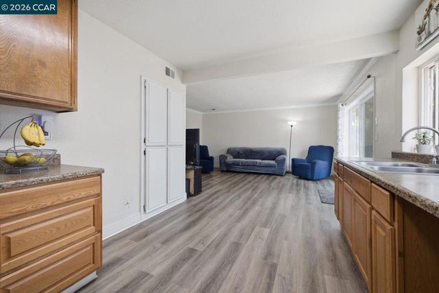 15 Plumas Ct, Bay Point, CA 94565