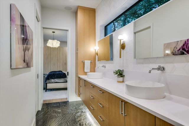 403 Ridgewood, Austin, TX 78746