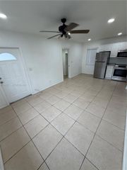 830 SW 6th St 3, Hallandale Beach, FL 33009