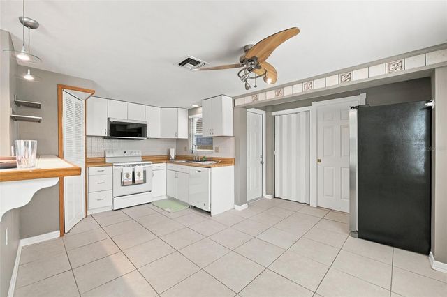 1335 WISCONSIN AVENUE, Palm Harbor, FL 34683