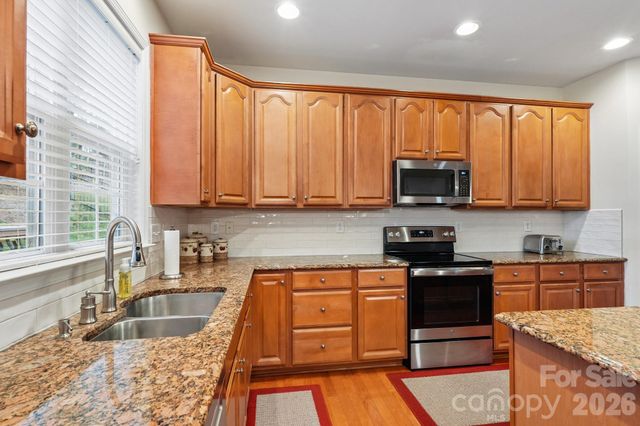 7809 Pinecroft Court, Harrisburg, NC 28075