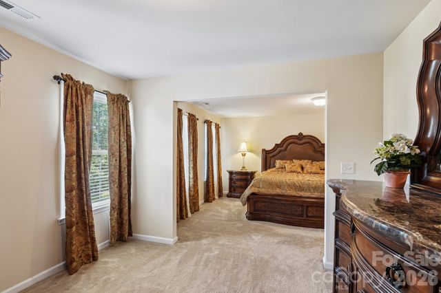 7809 Pinecroft Court, Harrisburg, NC 28075