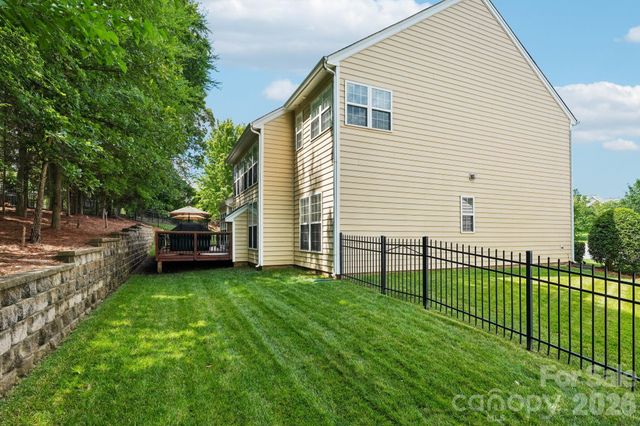 7809 Pinecroft Court, Harrisburg, NC 28075