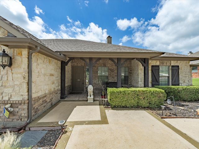 11029 Owl Creek Drive, Fort Worth, TX 76179