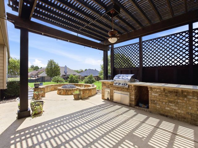 11029 Owl Creek Drive, Fort Worth, TX 76179