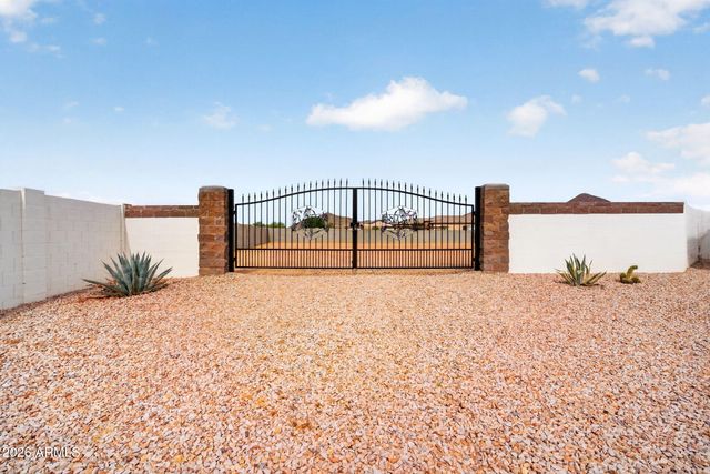 6786 W PALOMINO Way, Coolidge, AZ 85128