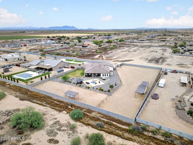 6786 W PALOMINO Way, Coolidge, AZ 85128