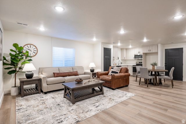 129 S 940 E, Santaquin, UT 84655