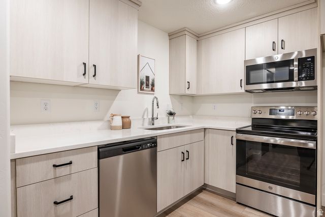 129 S 940 E, Santaquin, UT 84655