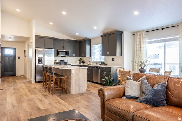 129 S 940 E, Santaquin, UT 84655