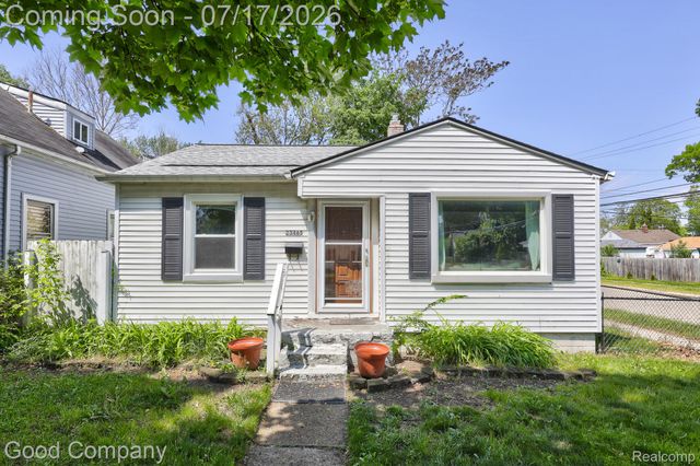 23465 Hazelwood Avenue, Hazel Park, MI 48030