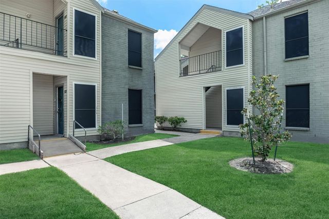 1111 W Main Street 4104, League City, TX 77573