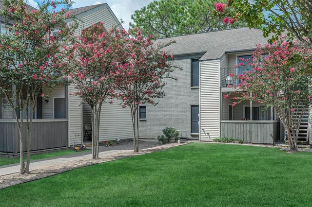 1111 W Main Street 4104, League City, TX 77573