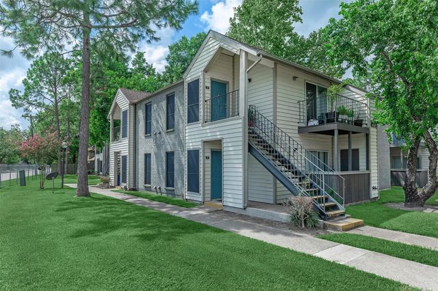 1111 W Main Street 4104, League City, TX 77573