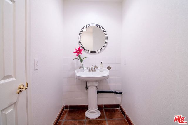 219 Green Lea Place, Thousand Oaks, CA 91361