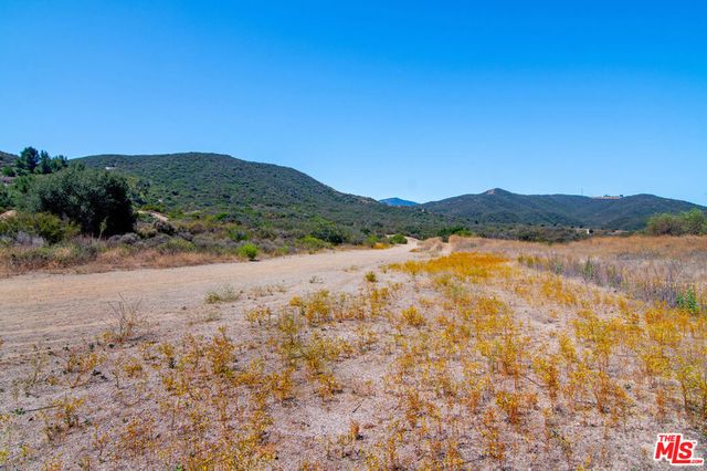219 Green Lea Place, Thousand Oaks, CA 91361
