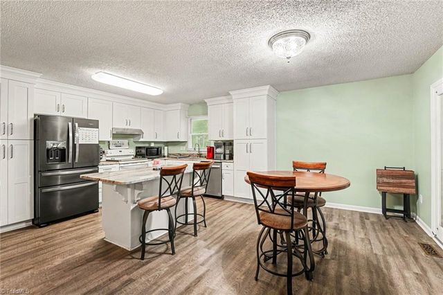 1848 Woodglo Drive, Asheboro, NC 27205