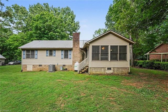 1848 Woodglo Drive, Asheboro, NC 27205