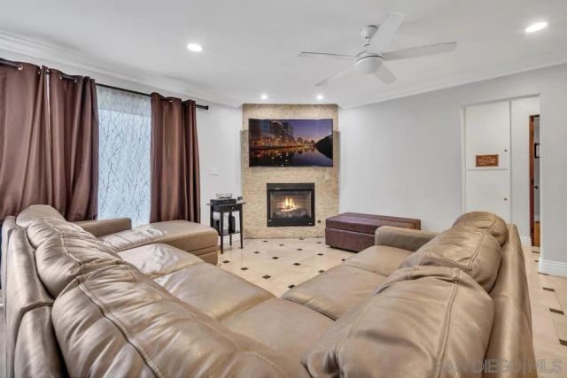 711 Island Ct 1, Mission Beach, CA 92109