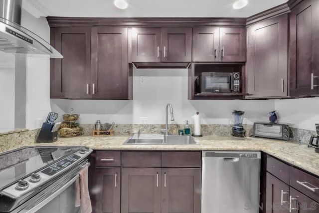 711 Island Ct 1, Mission Beach, CA 92109