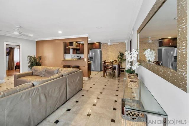 711 Island Ct 1, Mission Beach, CA 92109