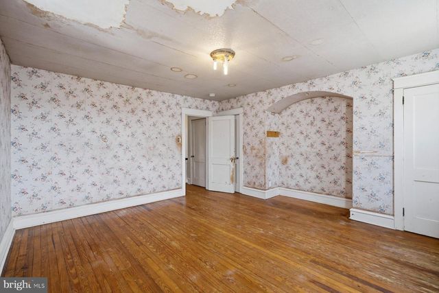 229 BARRINGTON RD, Upper Darby, PA 19082