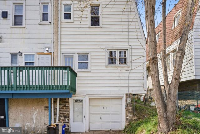 229 BARRINGTON RD, Upper Darby, PA 19082